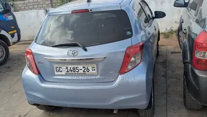 Toyota Vitz 1.3 FWD 3dr 2013