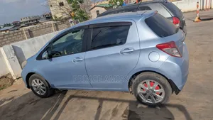 Toyota Vitz 1.3 FWD 3dr 2013