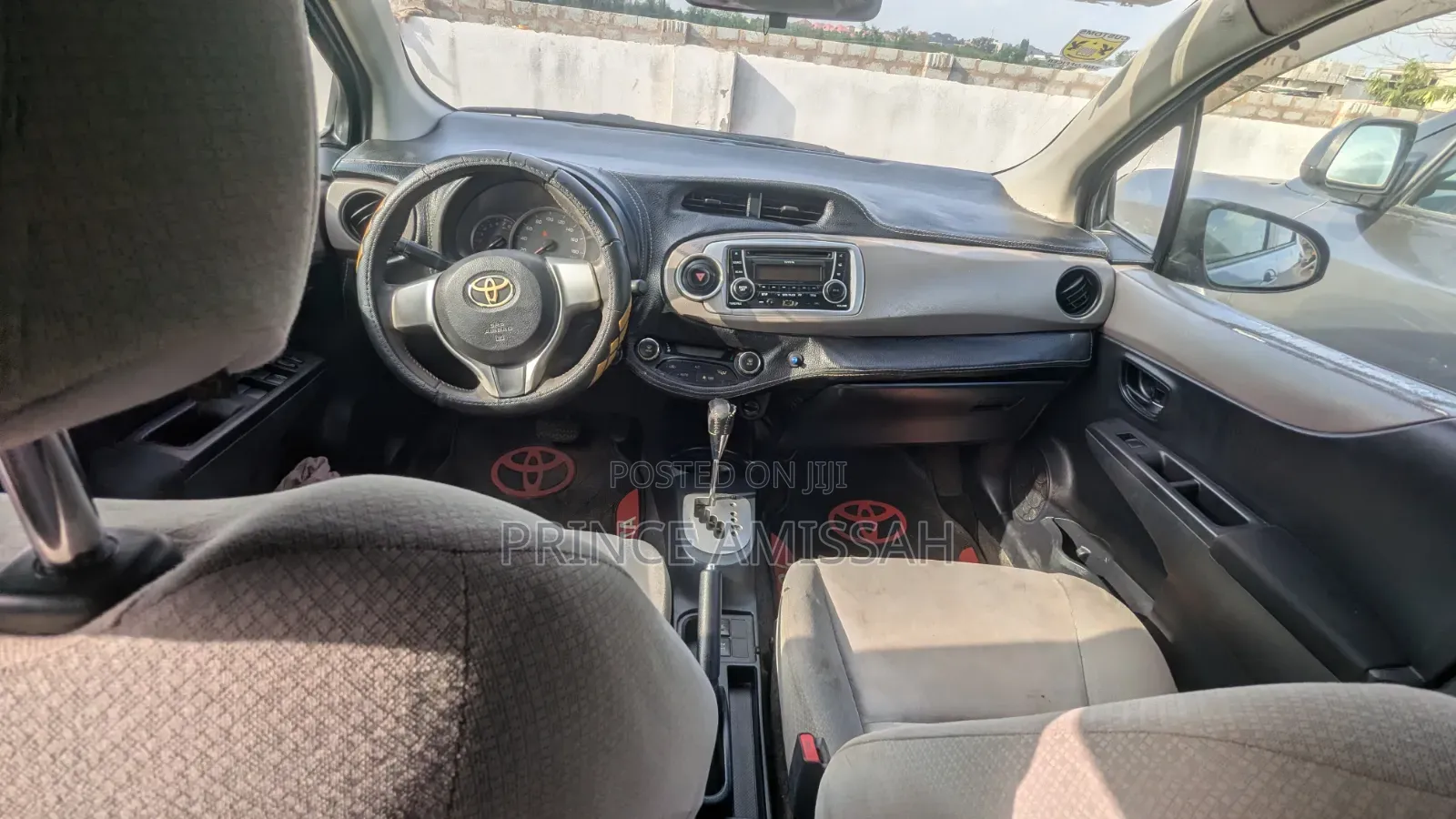 Toyota Vitz 1.3 FWD 3dr 2013