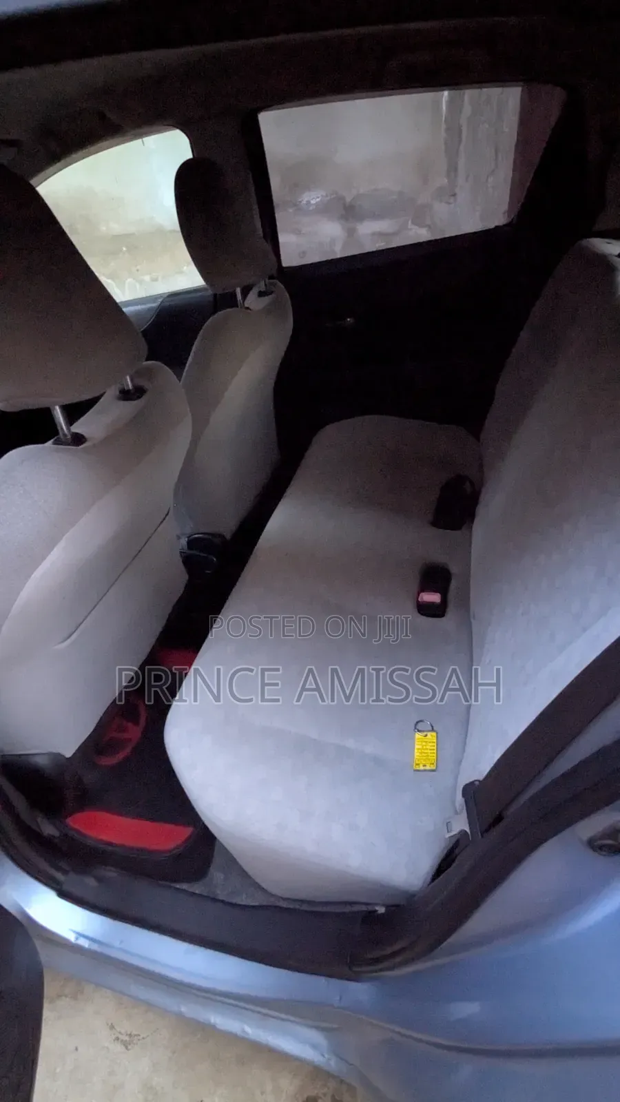 Toyota Vitz 1.3 FWD 3dr 2013