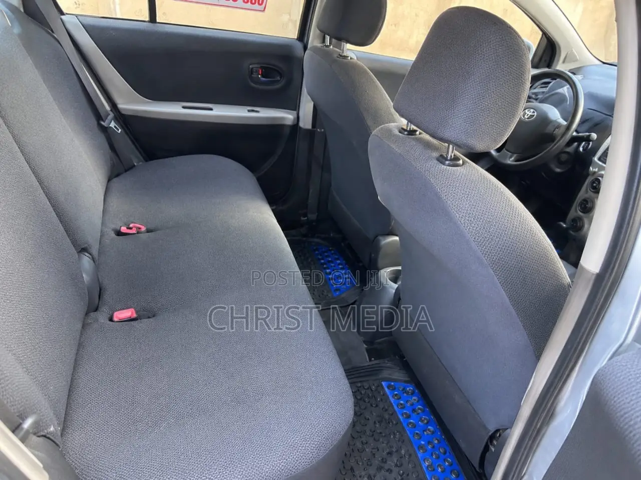 Toyota Vitz 2009 Gray