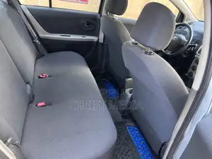 Toyota Vitz 2009 Gray