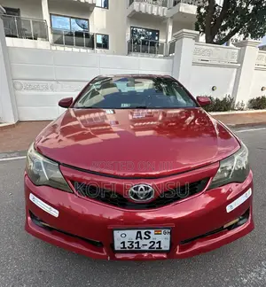Toyota Camry SE 4dr Sedan w/Prod. End 11/13 (2.5L 4cyl 6A) 2014 Red