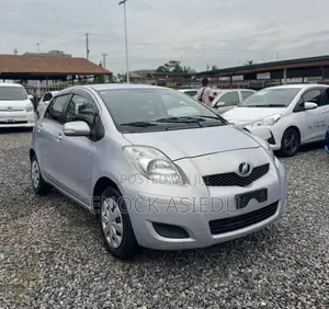 Toyota Vitz 1.3 AWD 3dr 2010 Silver