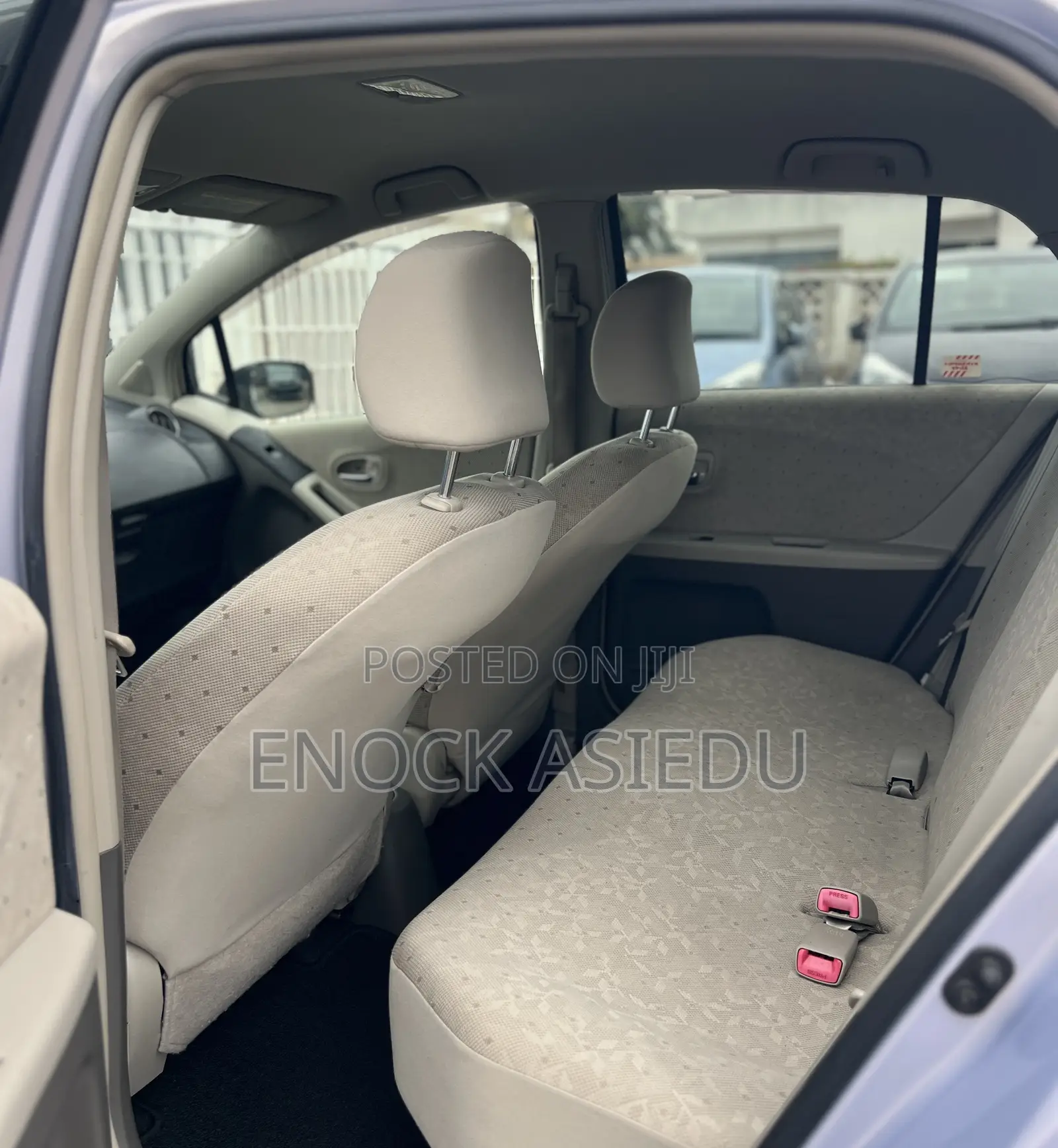 Toyota Vitz 1.3 AWD 3dr 2010 Silver
