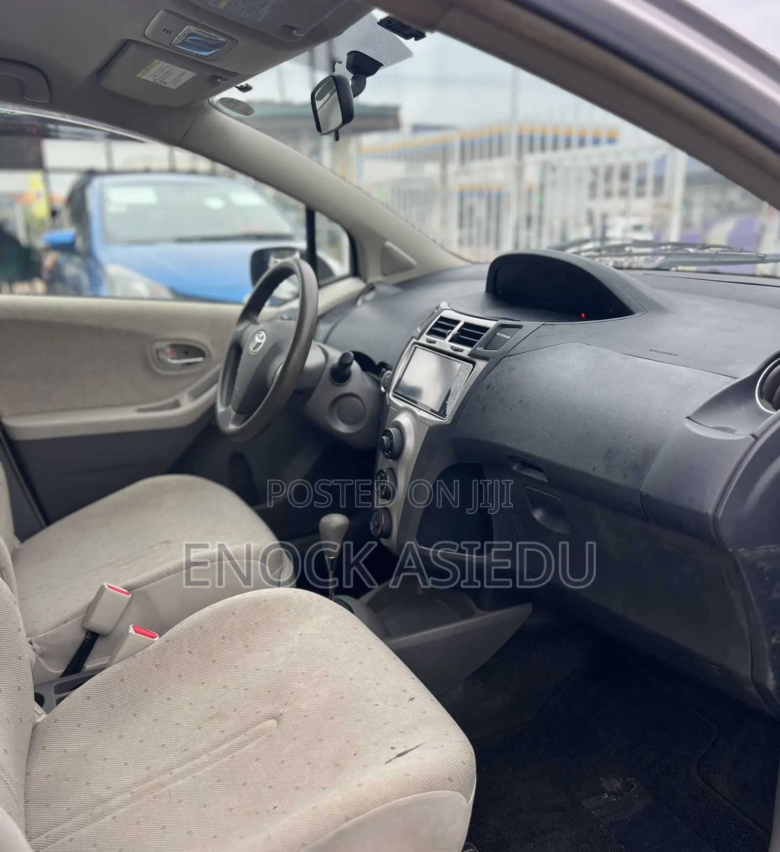Toyota Vitz 1.3 AWD 3dr 2010 Silver
