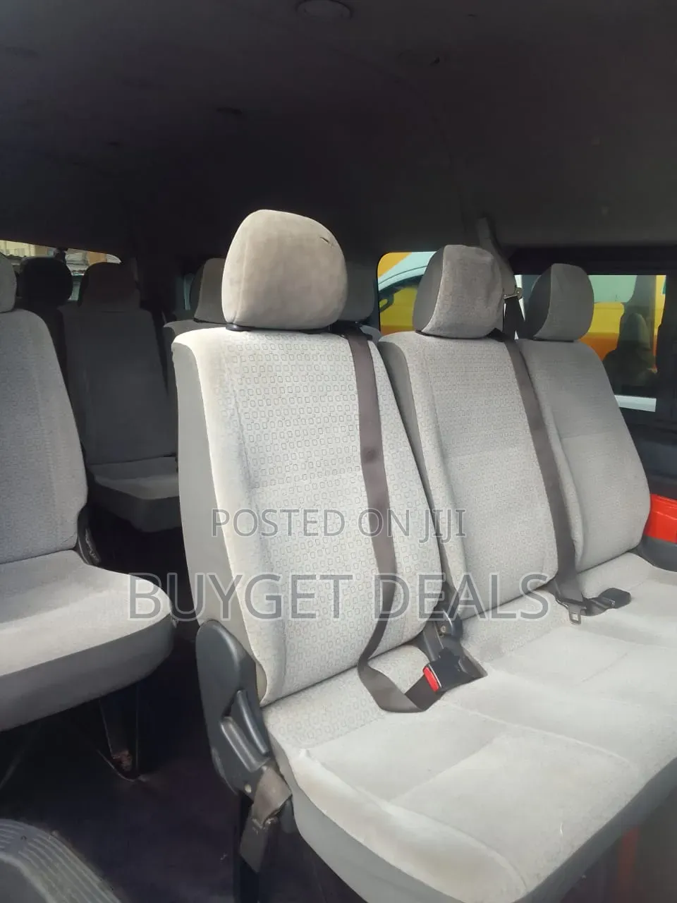 Toyota HiAce 2015 White