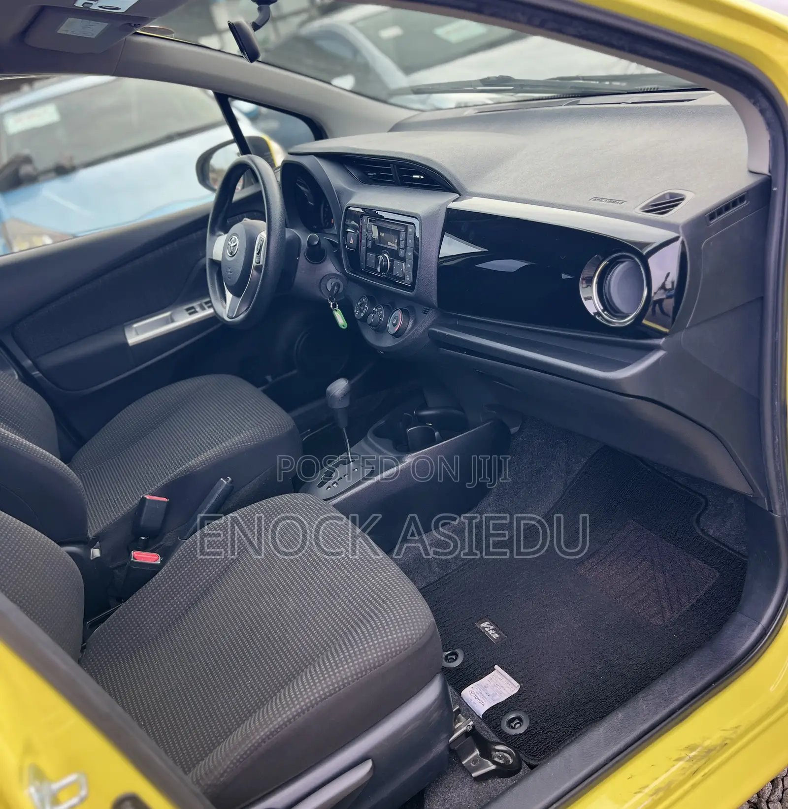Toyota Vitz 1.3 AWD 3dr 2015 Yellow