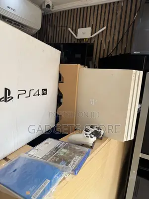 PS4 Pro 1TB (Used With Box)
