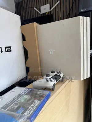PS4 Pro 1TB (Used With Box)