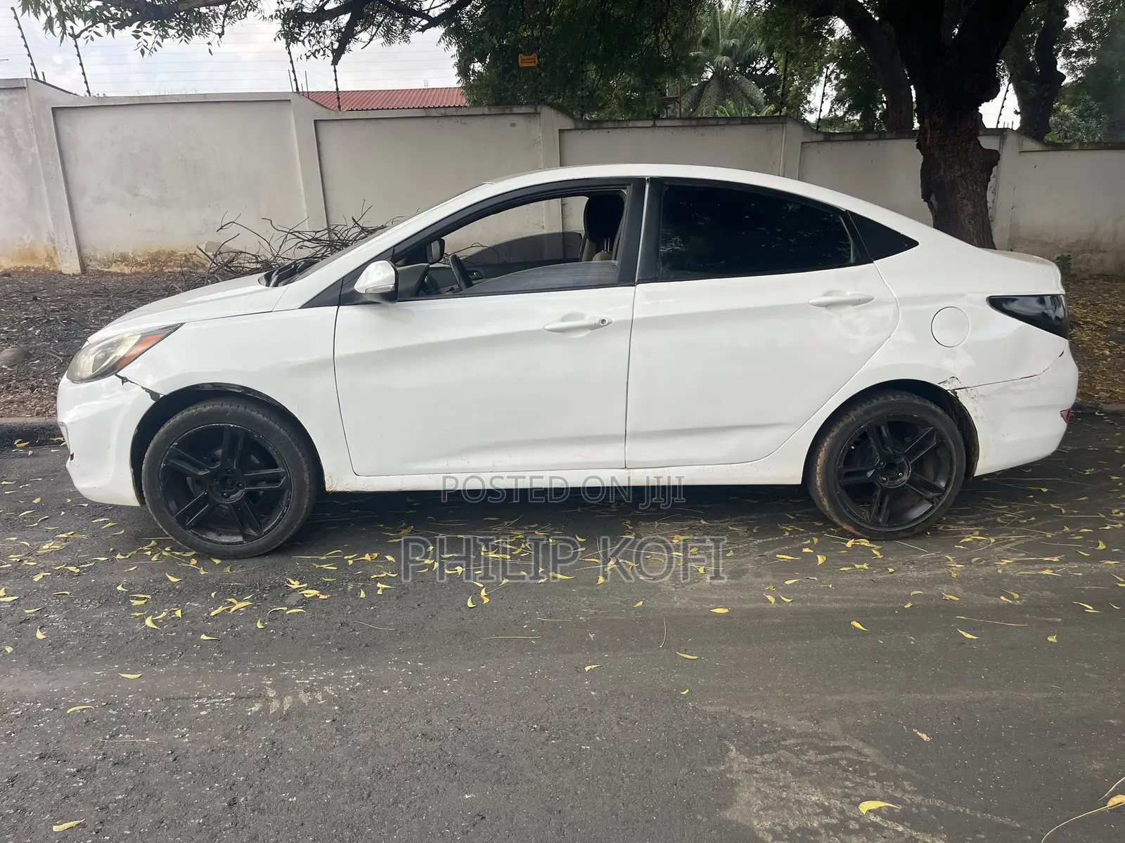 Hyundai Accent 2011 White