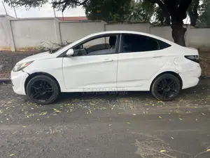 Hyundai Accent 2011 White