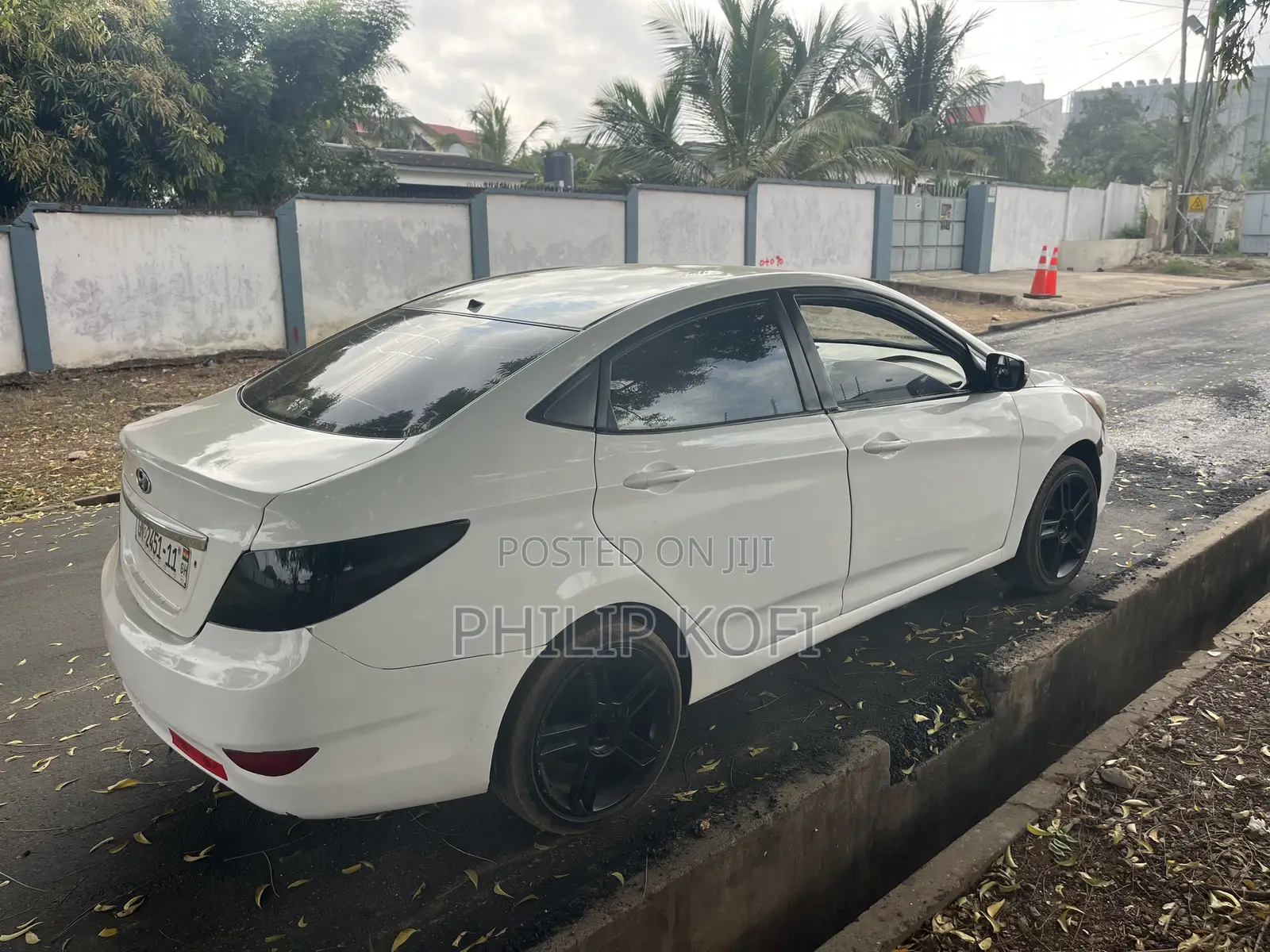 Hyundai Accent 2011 White