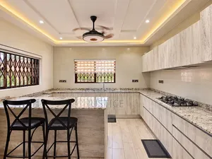 3bdrm House in Golden Gate for sale