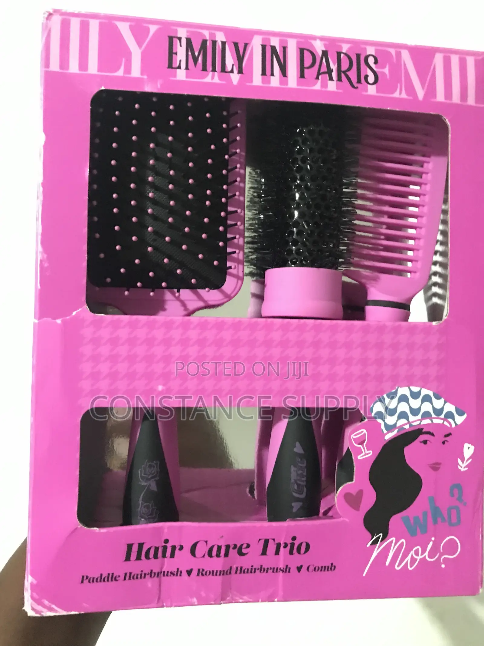Emily in Paris Hair Brush