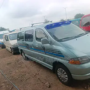 Toyota HiAce 2010 Blue