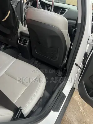 Hyundai Tucson Night FWD 2017 White
