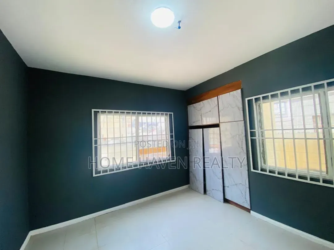 4bdrm Apartment in Pig Farm for rent