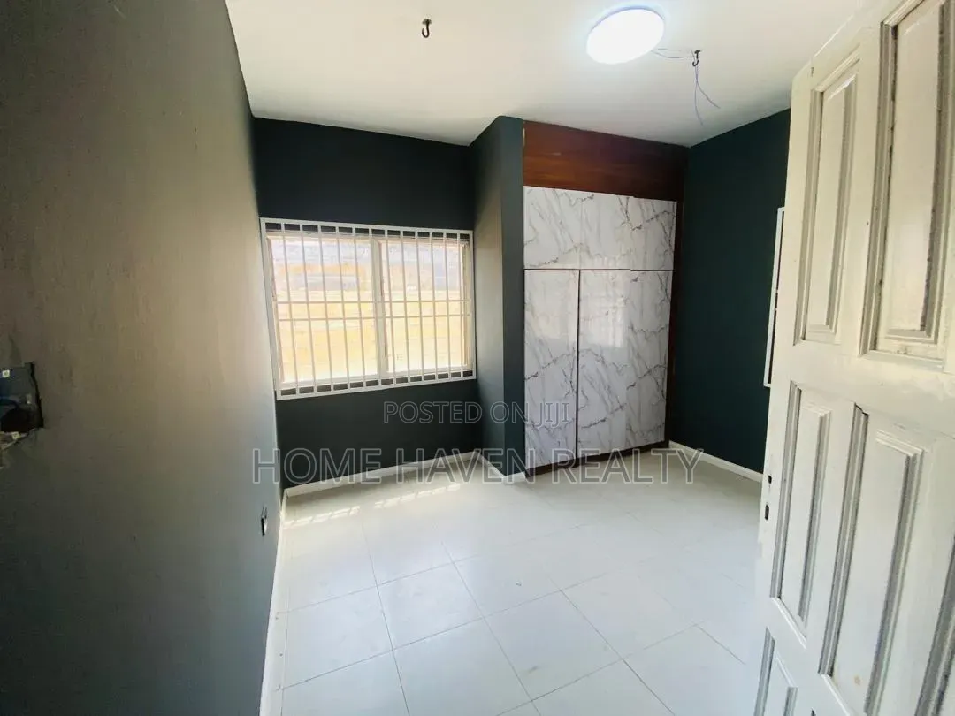 4bdrm Apartment in Pig Farm for rent