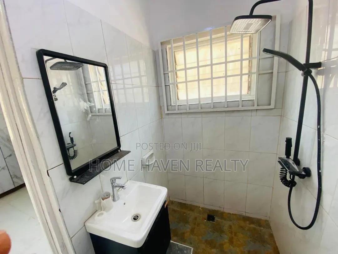 4bdrm Apartment in Pig Farm for rent