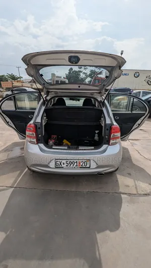 Nissan Micra 2015 Silver