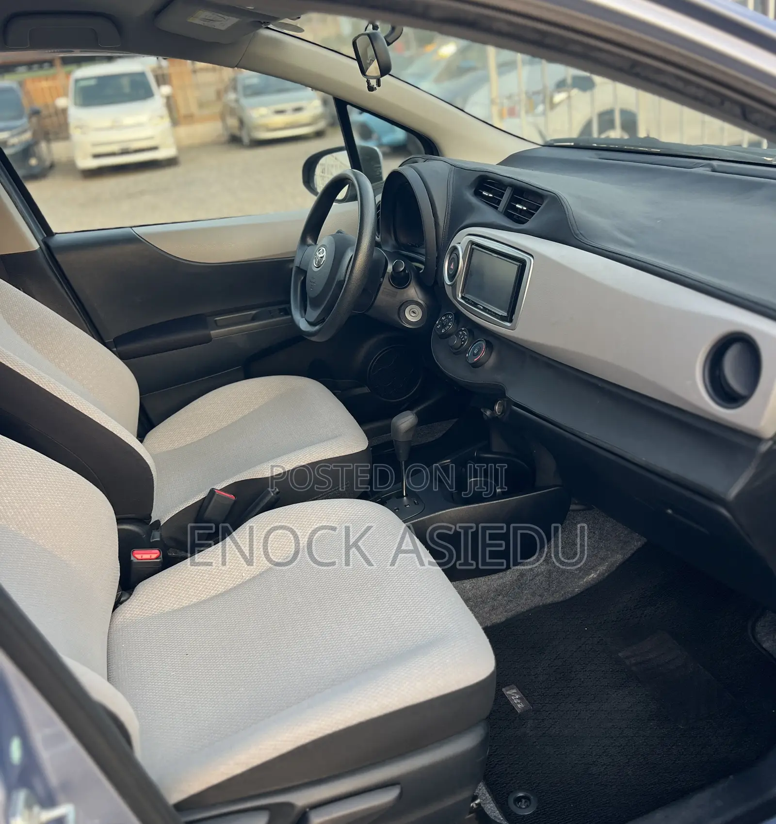 Toyota Vitz 1.3 AWD 3dr 2013 Blue
