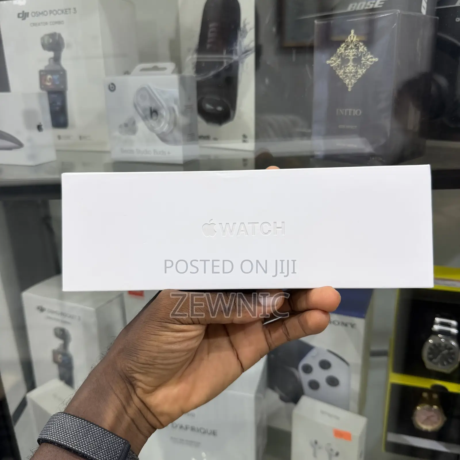 Apple Watch Series 12 42MM GPS - Dk Bronze Al Olive