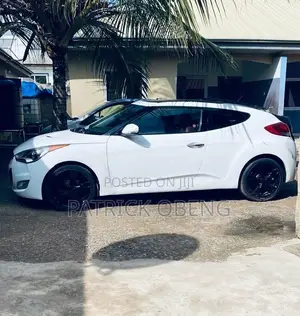 Hyundai Veloster Veloster (Standard) 2013 White