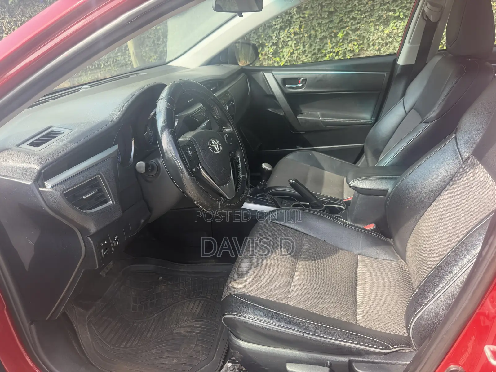 Toyota Corolla LE 4dr Sedan (1.8L 4cyl CVT) 2016 Red