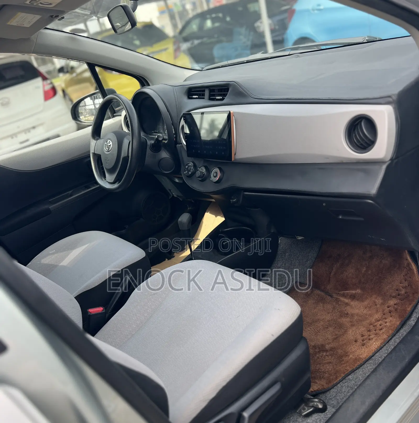 Toyota Vitz 1.3 AWD 3dr 2013 Green