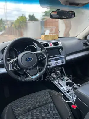 Subaru Outback 2018 Gray