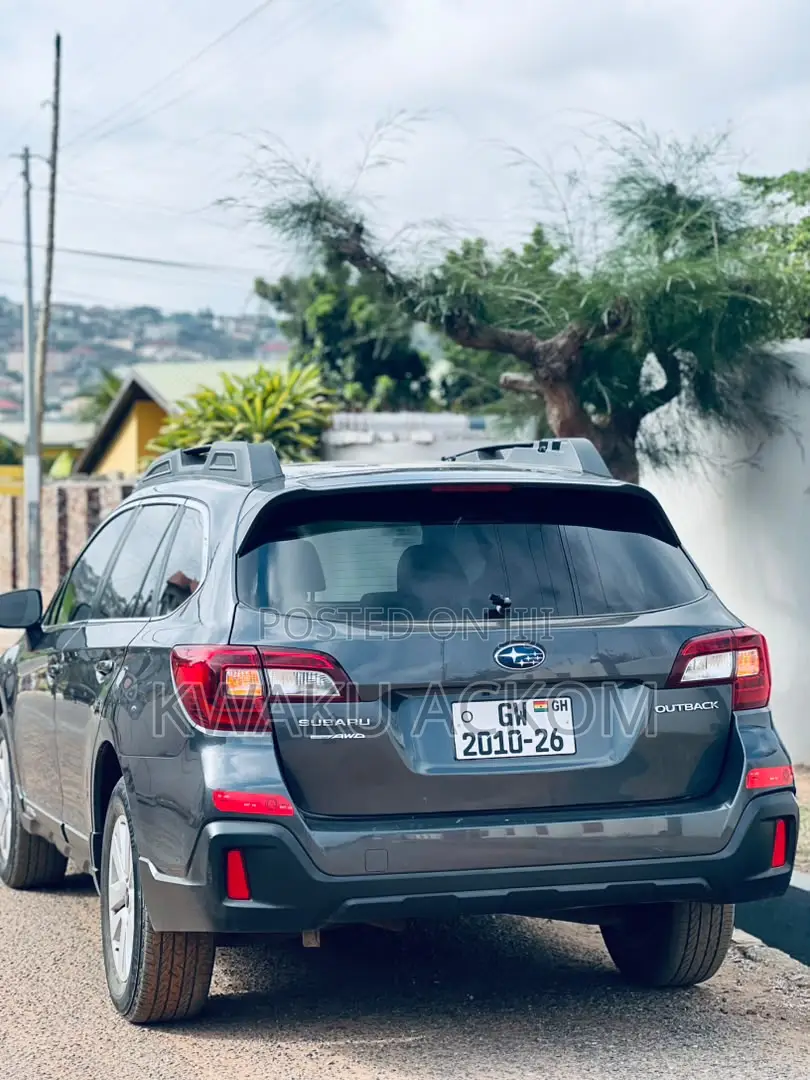 Subaru Outback 2018 Gray