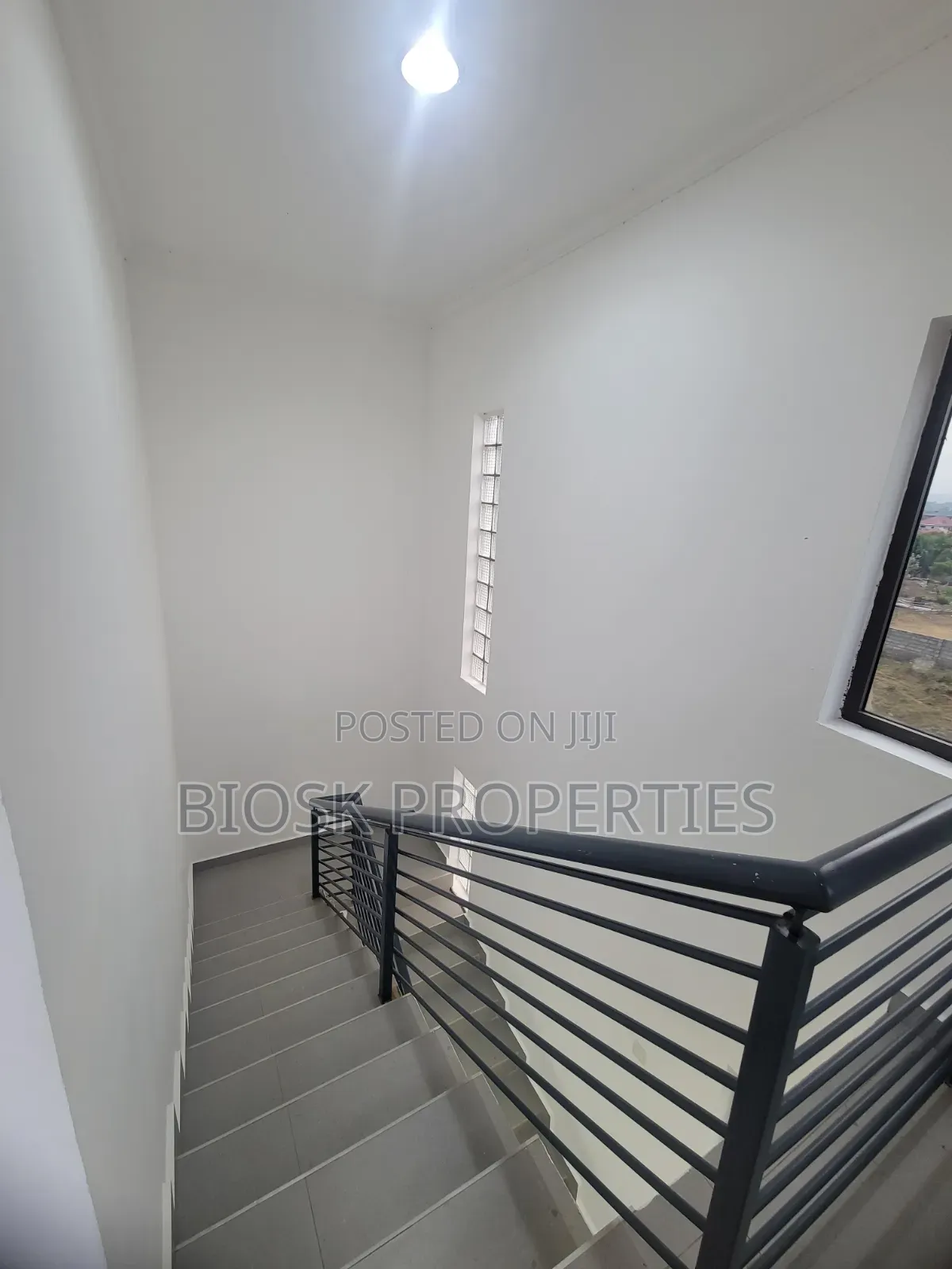 2bdrm Apartment in Biosk Properties, Malejor for rent