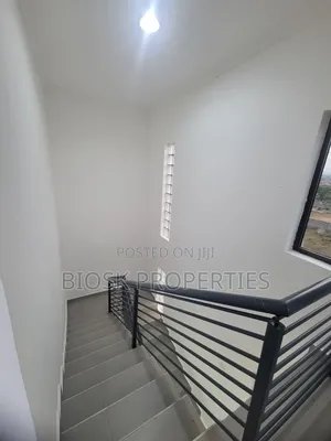 2bdrm Apartment in Biosk Properties, Malejor for rent