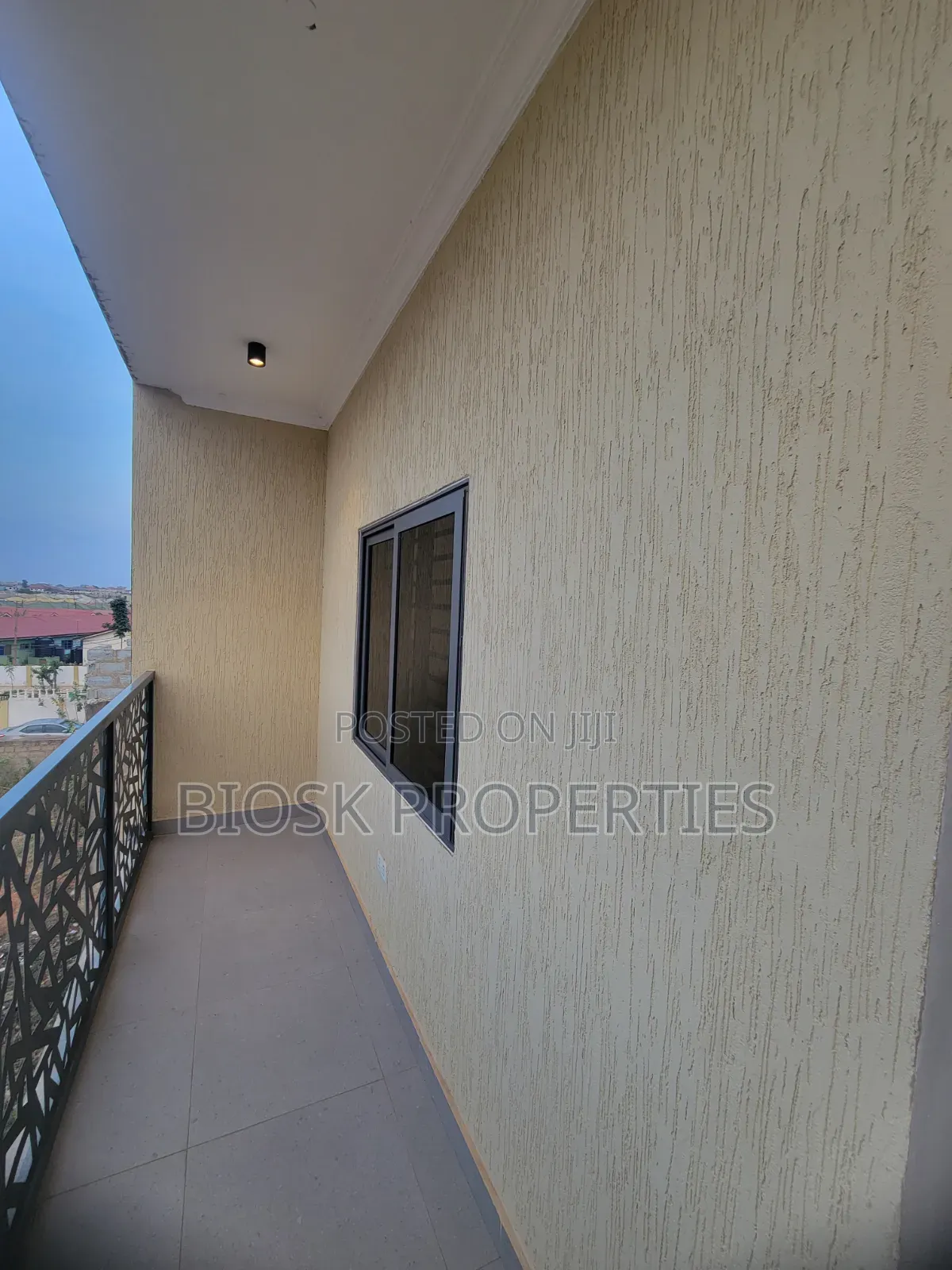 2bdrm Apartment in Biosk Properties, Malejor for rent