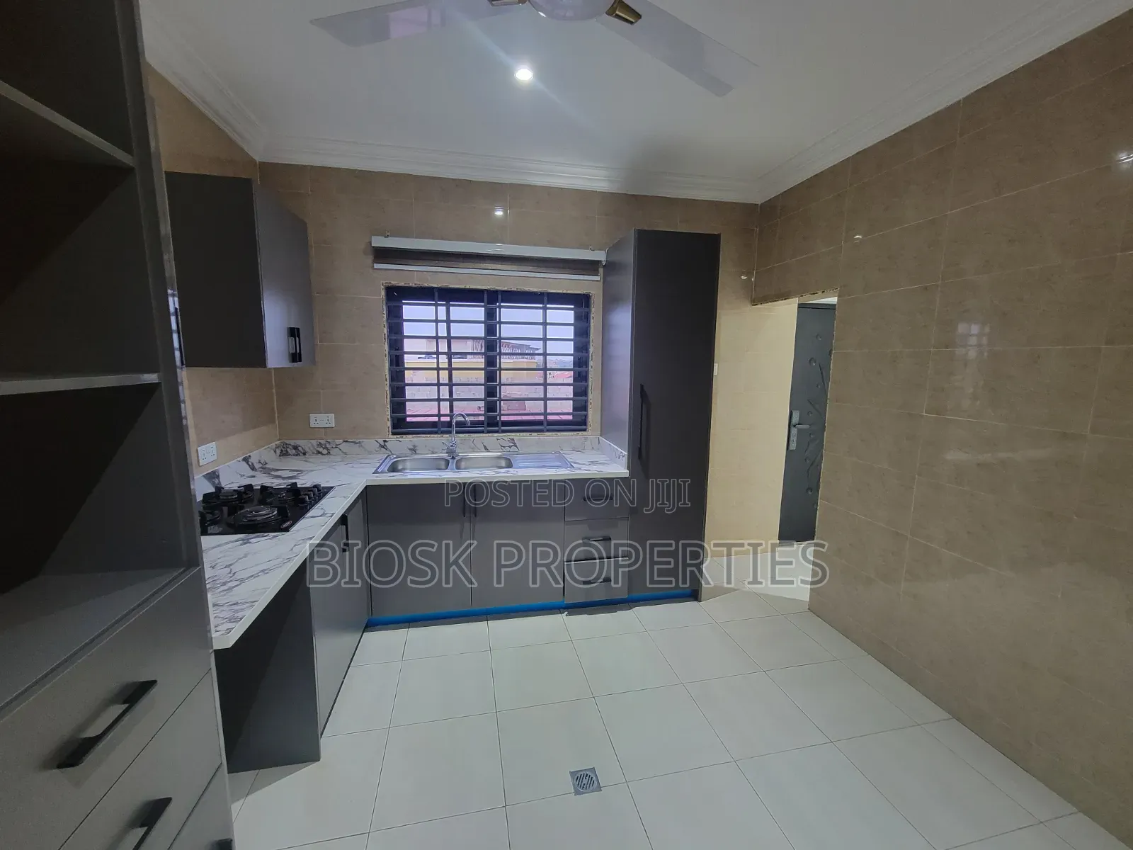 2bdrm Apartment in Biosk Properties, Malejor for rent