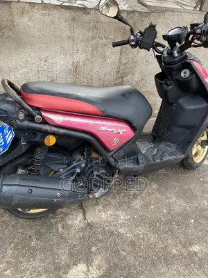 Yamaha 2023 Black