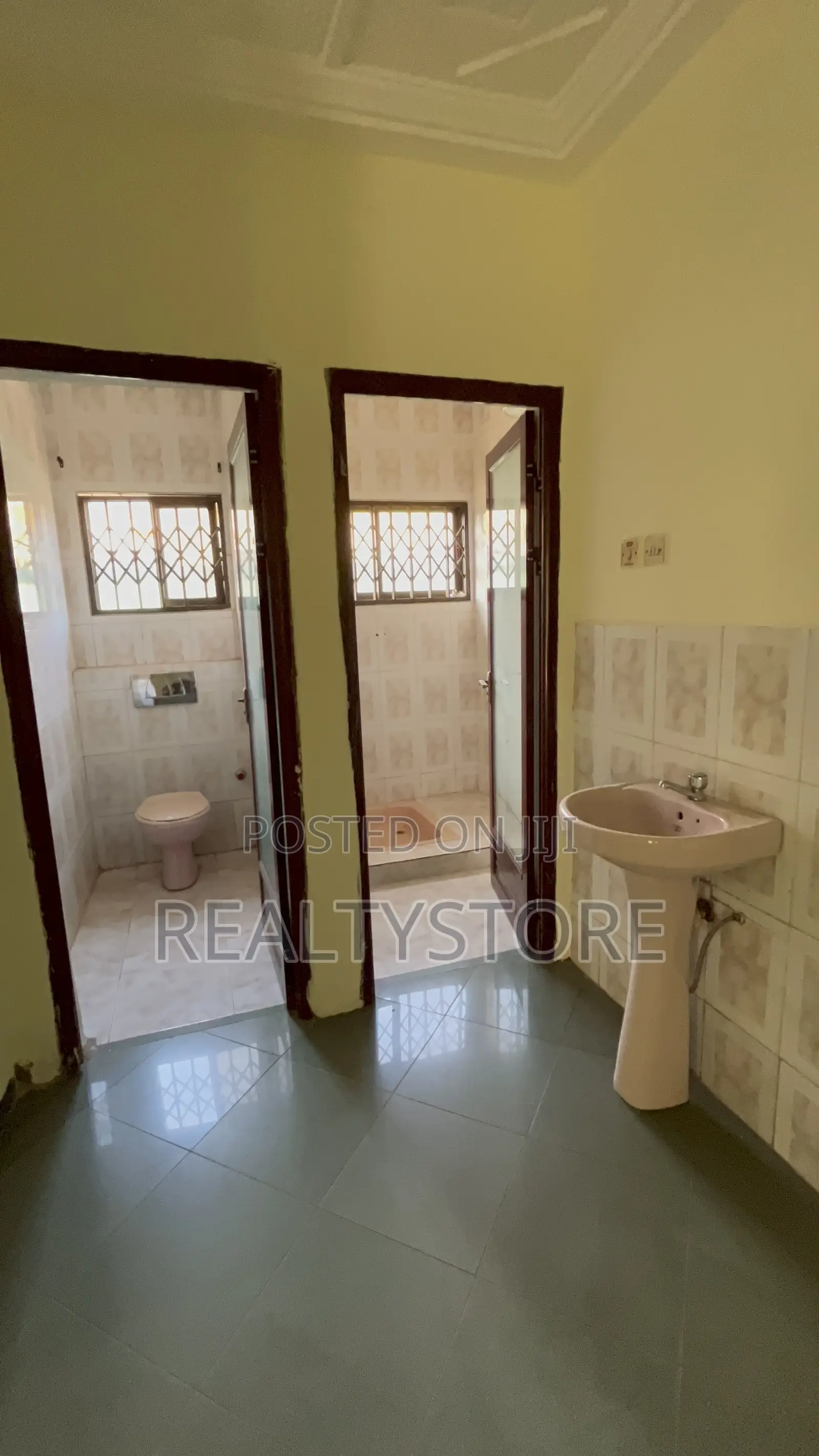 5bdrm House in Pillar 2, Accra Metropolitan for rent