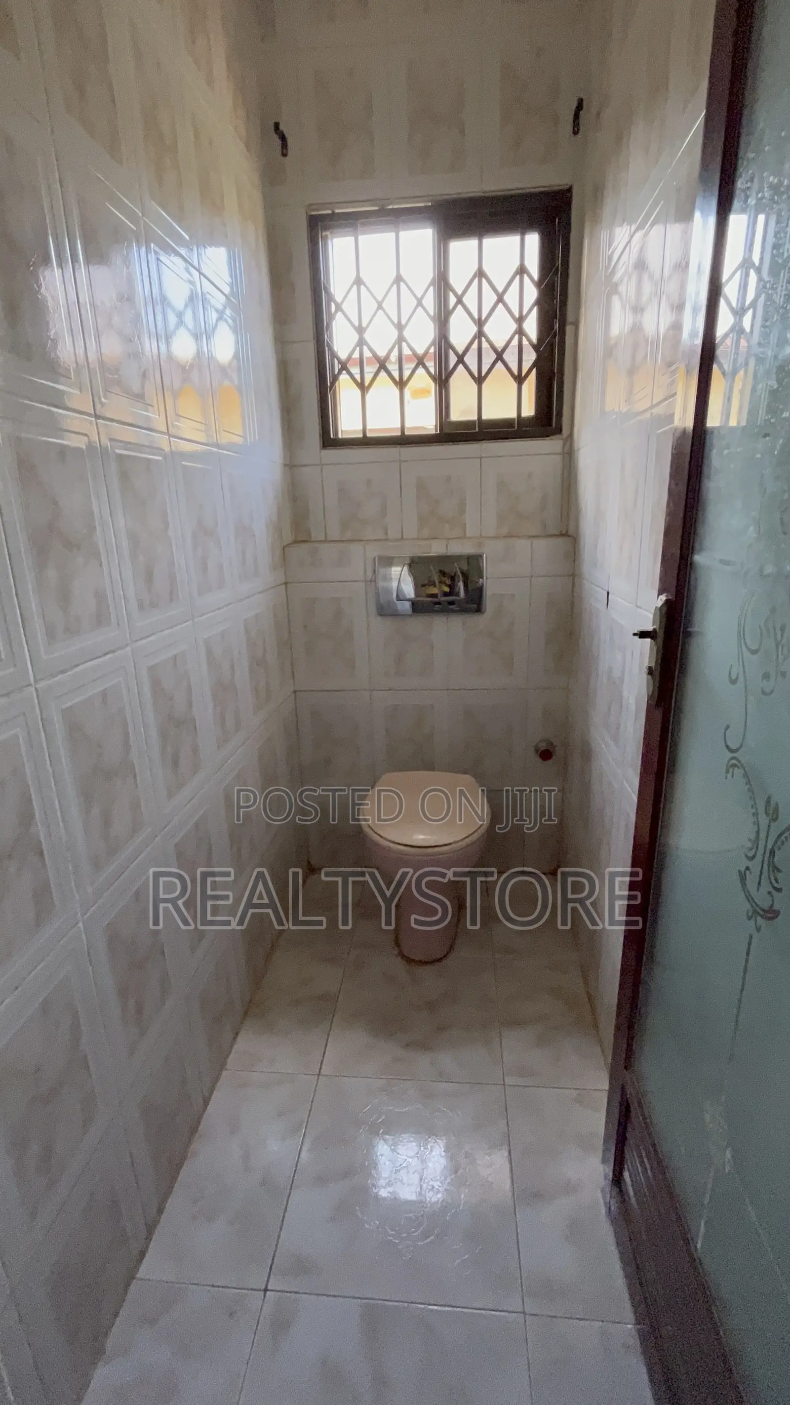 5bdrm House in Pillar 2, Accra Metropolitan for rent