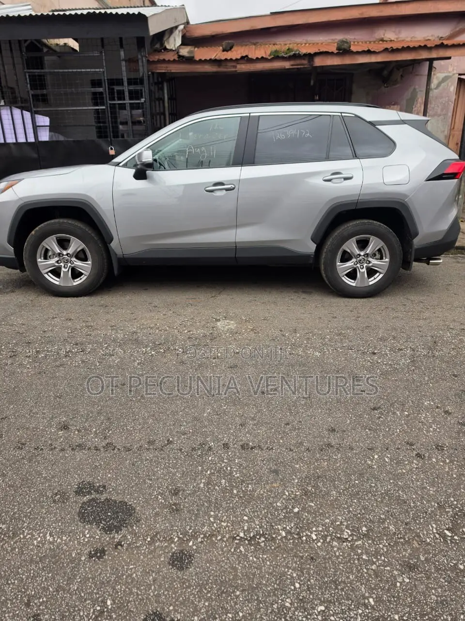 Toyota RAV4 2025 Gray