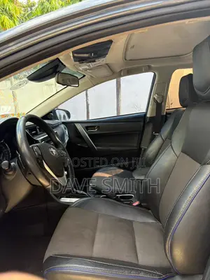 Toyota Corolla SE 4dr Sedan (1.8L 4cyl CVT) 2017 Gray