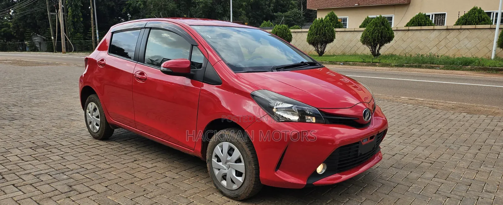 Toyota Vitz 2015 Red