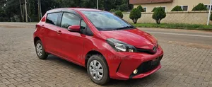 Toyota Vitz 2015 Red