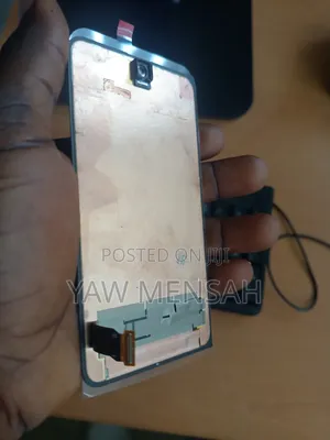 Google Pixel Fold Front Screen