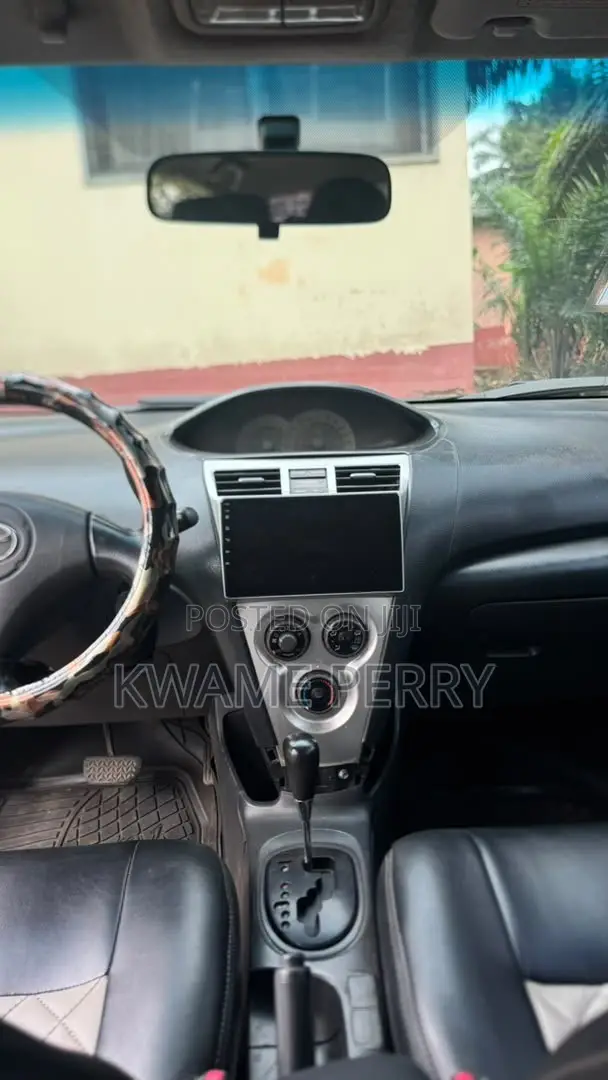 Toyota Yaris 1.3 VVT-i 2008 Gray
