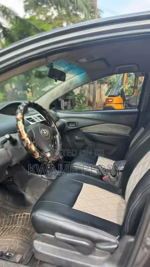 Toyota Yaris 1.3 VVT-i 2008 Gray