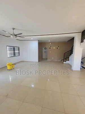4bdrm Maisonette in Biosk Properties, Malejor for rent