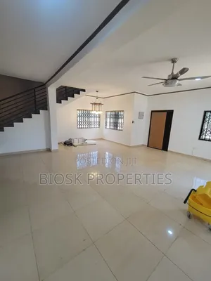 4bdrm Maisonette in Biosk Properties, Malejor for rent