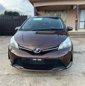 Toyota Vitz 1.3 AWD 3dr 2015 Brown