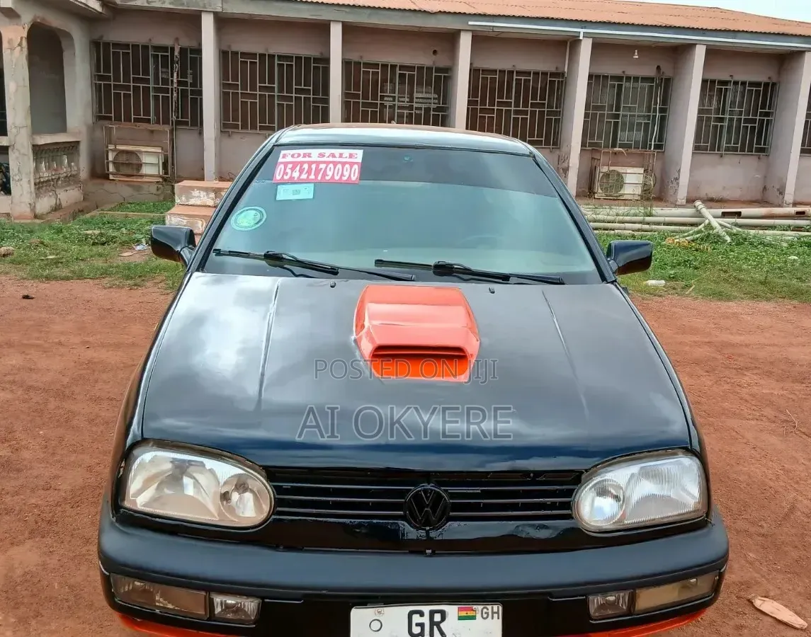 Volkswagen Golf 1.6 2000 Black